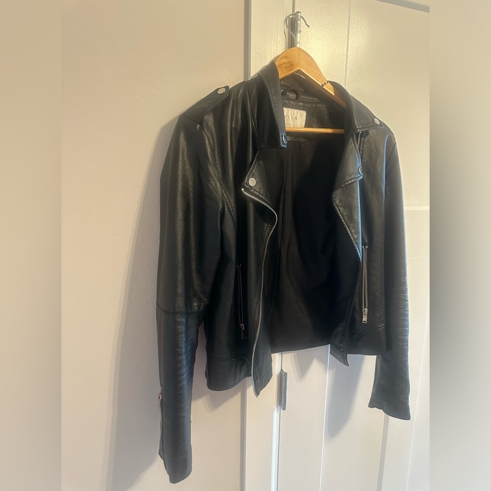 Faux Leather Jacket Women - Picture 5 of 10